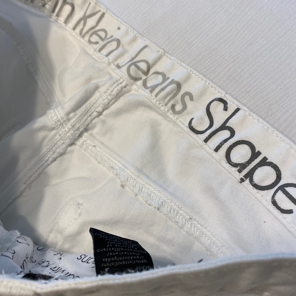 Calvin Klein Jeans Shape White Jeans - Picture 5 of 12